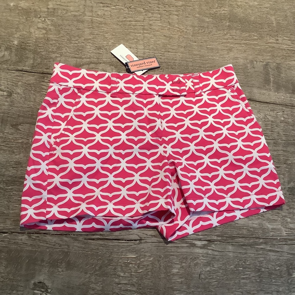 NWT Vineyard Vines Whale Tail Dayboat Shorts, Size 6